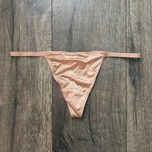 🆕 Victoria’s Secret V-String Panty